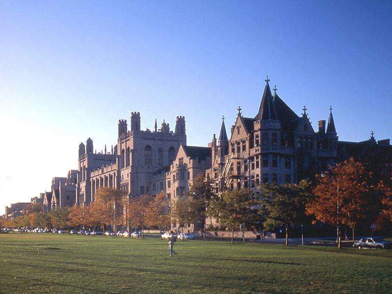 This is a landscape photo of the University of Chicago.